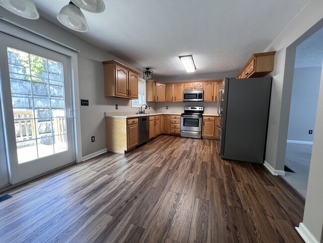 Photo - 848 Quadrilla St