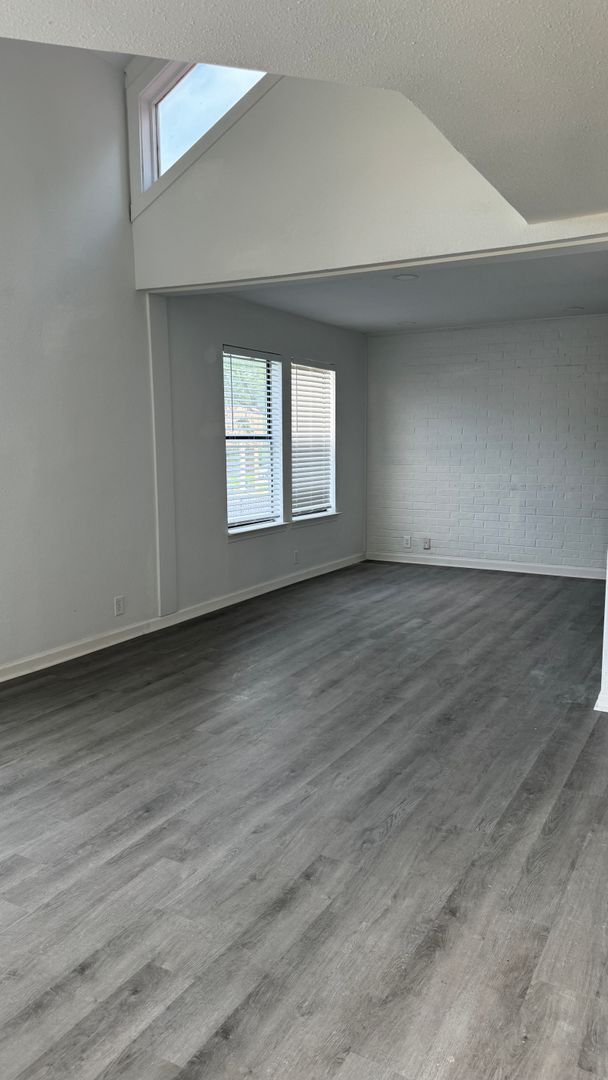 7900 Brookriver Drive, Dallas, Texas 75247 - 7900 Brookriver Drive, Dallas, Texas 75247 Condo