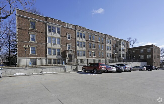 Photo - Cody Court Apartments