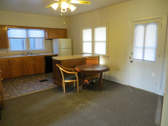 Photo - 860 10th St Unit Apt 1