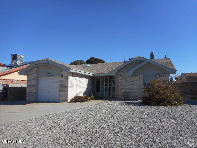 Building Photo - 1836 Piedra Roja St Rental