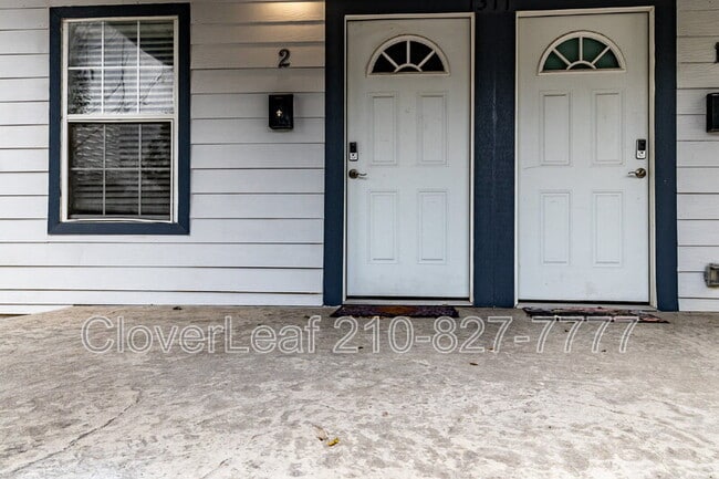 Building Photo - 1317 W French Pl Unit 2