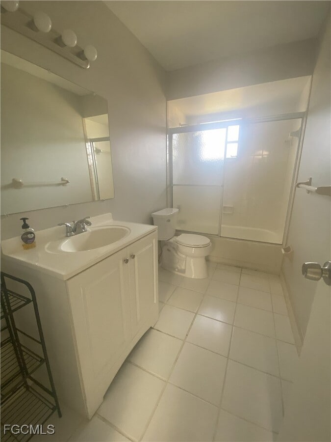 Photo - 2258 Iris Way