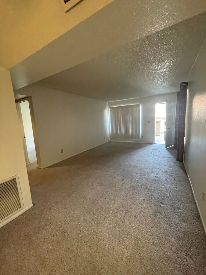 Photo - 700 E Mesquite Ave Unit K104