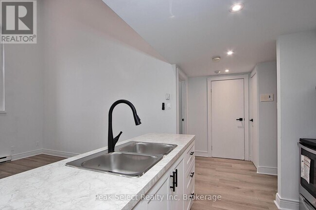 Photo - 20 Water St S Unité 46