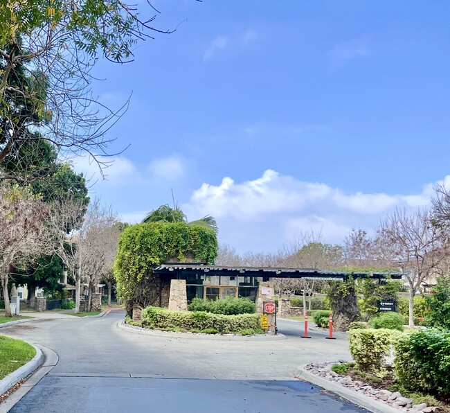 Photo - 1162 Hanford Ct