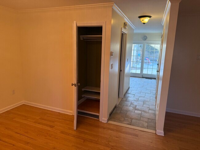 Photo - 284 Semton Blvd Unit Main level