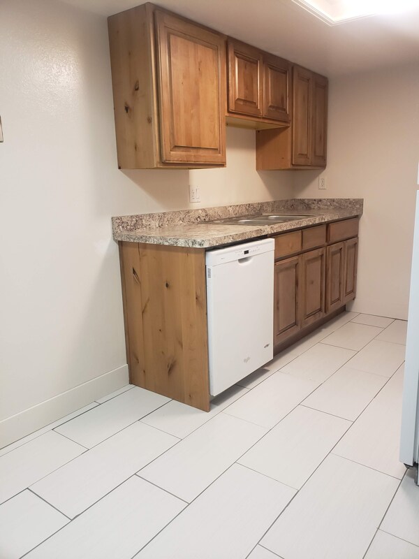 Photo - 170 W Foxbridge Dr