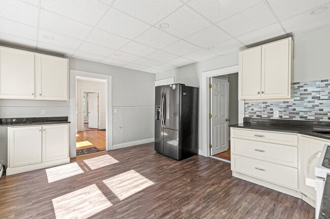 Photo - 174 Bartlett St Unit 2