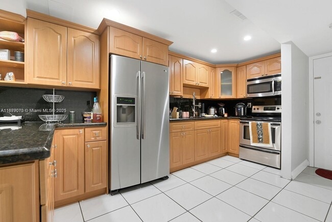 Photo - 1555 W 44th Pl Unit 322