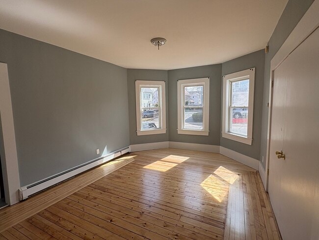 Photo - 27 4th St Unit 1