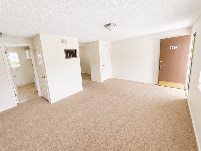 Photo - CREC 4 Plex Unit CREC 1435