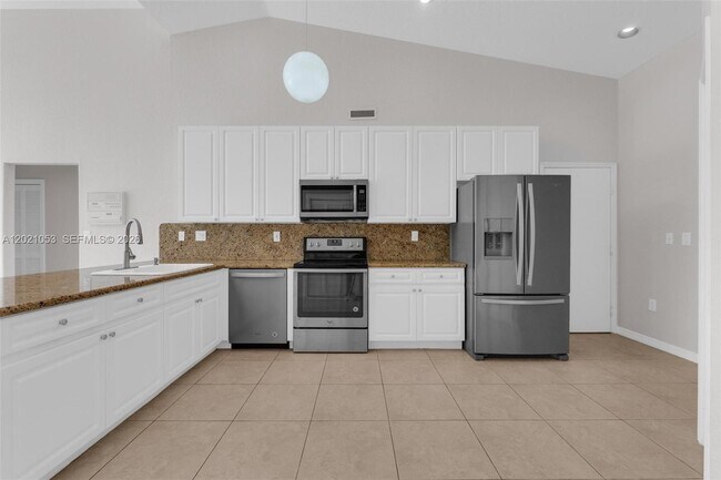 Photo - 10635 NW 54th St