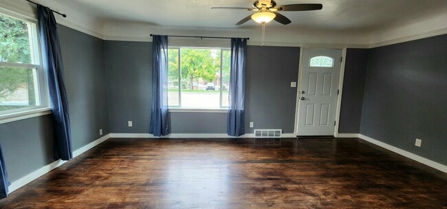 Photo - 1722 S Owyhee St