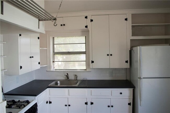 Photo - 5510 Avenue F
