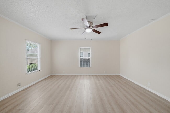 Building Photo - 11730 Greenglen Dr