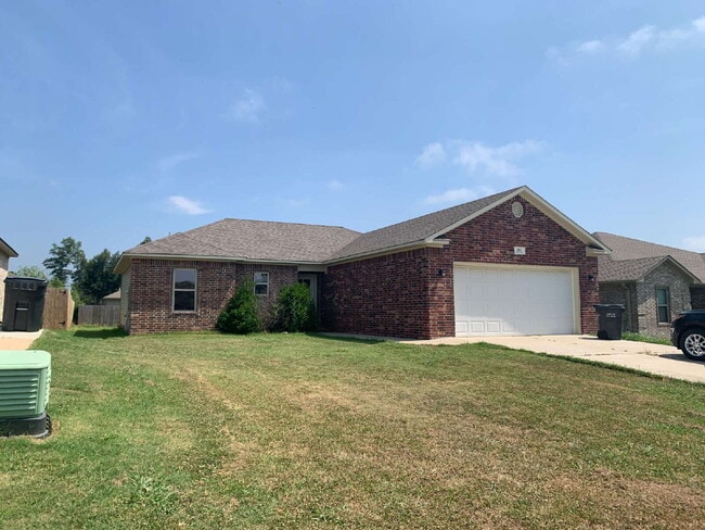 Photo - 434 Wildwood Point