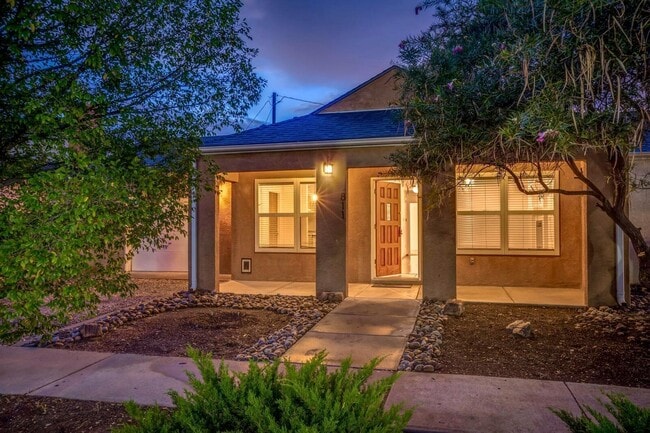 Photo - 811 7th St NW