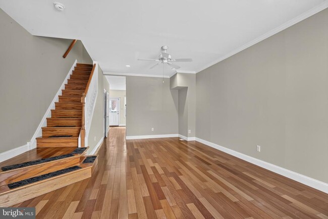 2813 Ogden St