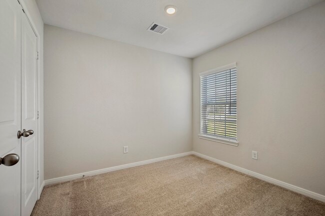 Building Photo - 10430 Red Cardinal Dr