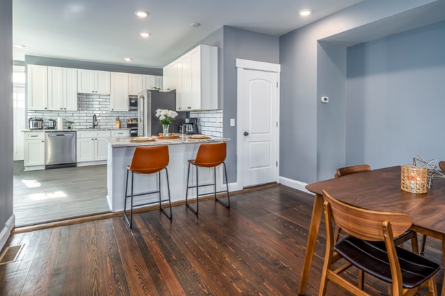 Photo - 422 Thornton St