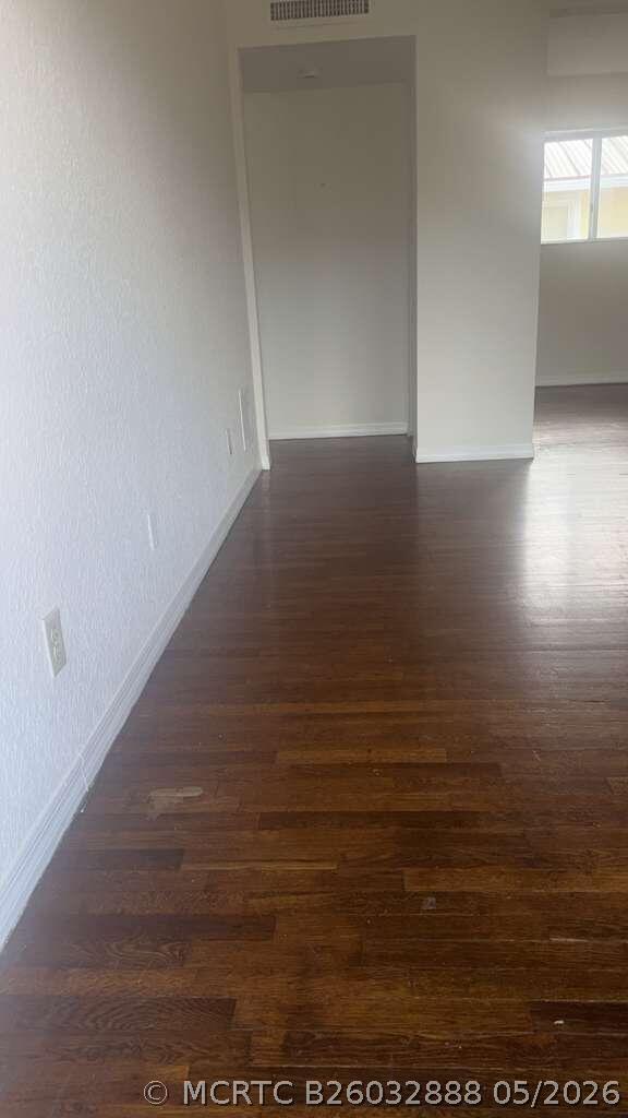 Building Photo - 2080 NE 167th St Unit 37