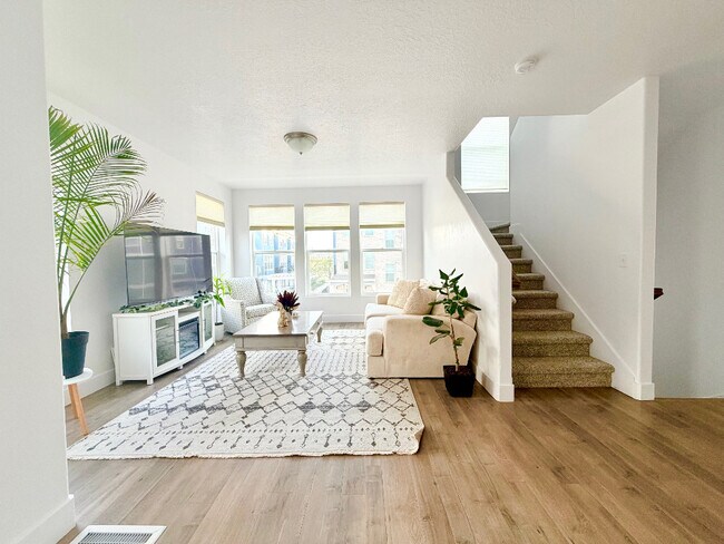 Photo - 1792 W Torlundy Dr