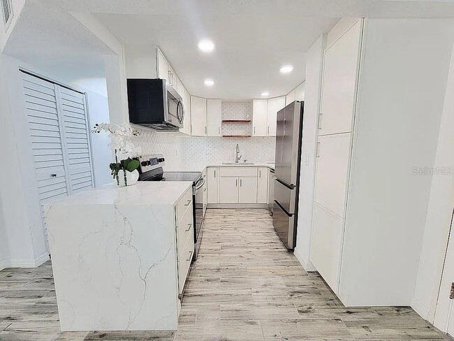 Photo - 1415 Ocean Shore Blvd Unit 807