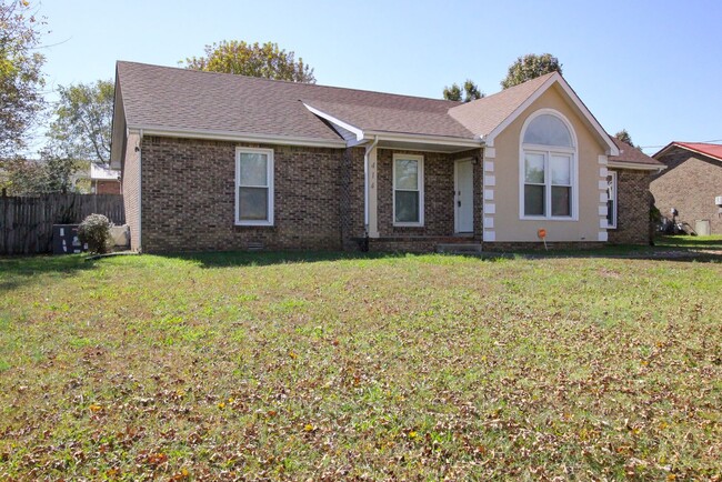 Photo - 414 Manorstone Ln