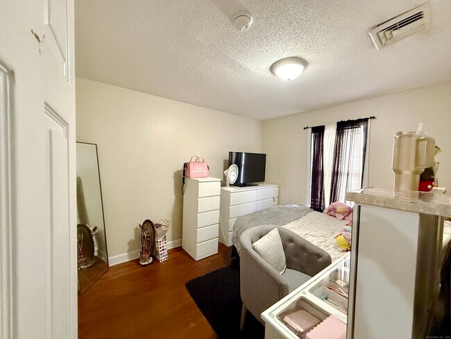 Photo - 12 South St Unit 2nd Floor