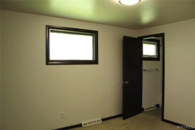 Photo - 111 Sunshine Dr