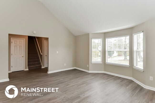 Photo - 105 Wood Way