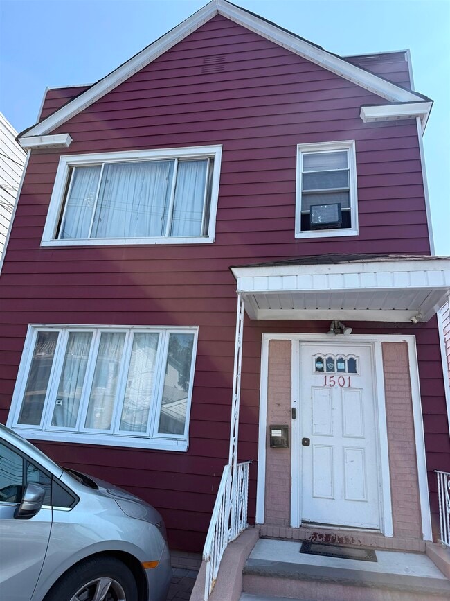 Building Photo - 1501 76th St Unit 2