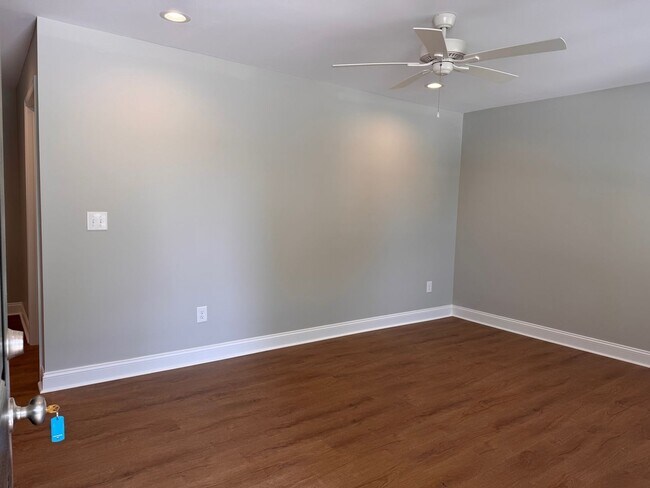 Photo - 2074 Unit 265 HARVELL ST EXT