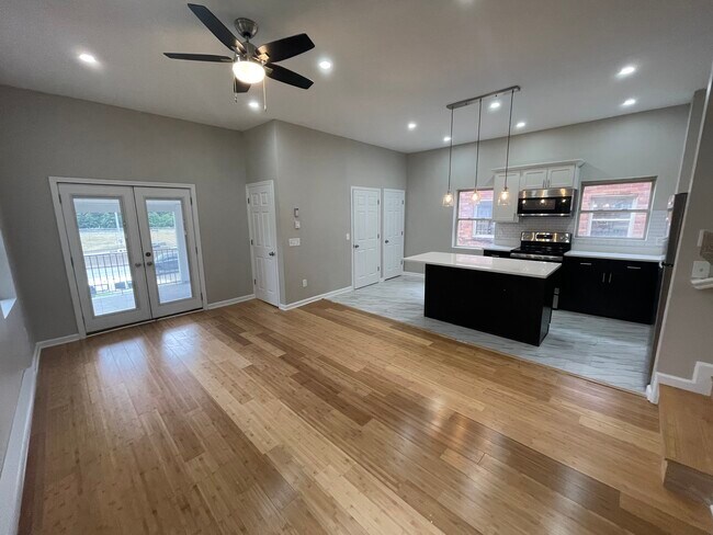 Photo - 3837 Beechwood Blvd