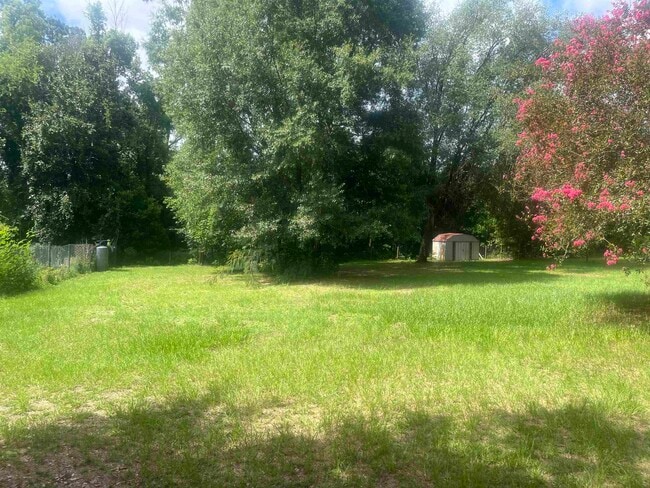 Photo - 179 Smith Ln