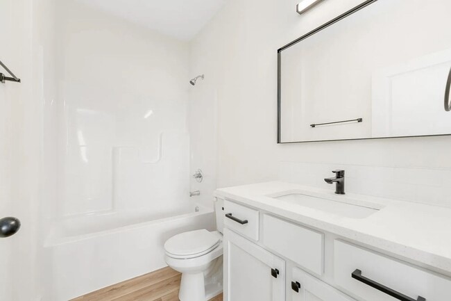 2157 E Elk Rdg Ave