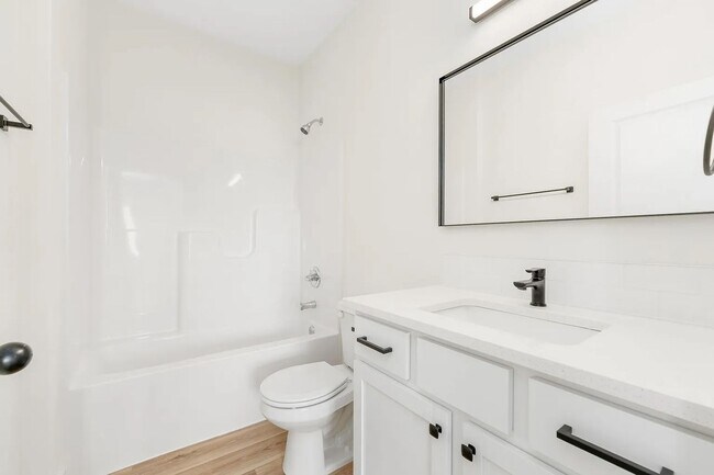 Photo - 2157 E Elk Rdg Ave