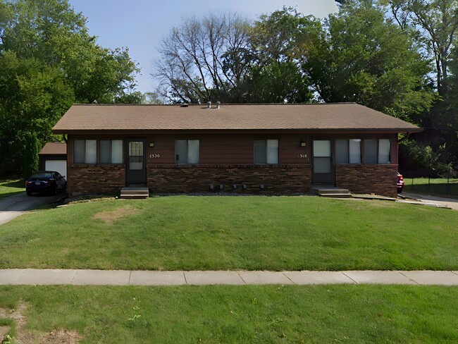 Photo - 1320 Woodstock Ave Casa