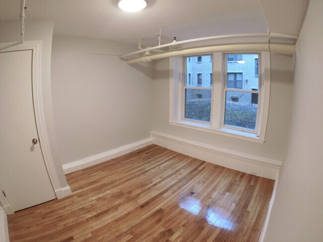 Photo - 1415 Commonwealth Ave Unit B