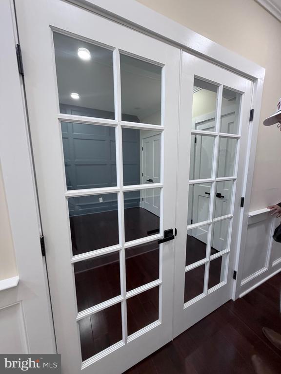 Photo - 216 S Henry St