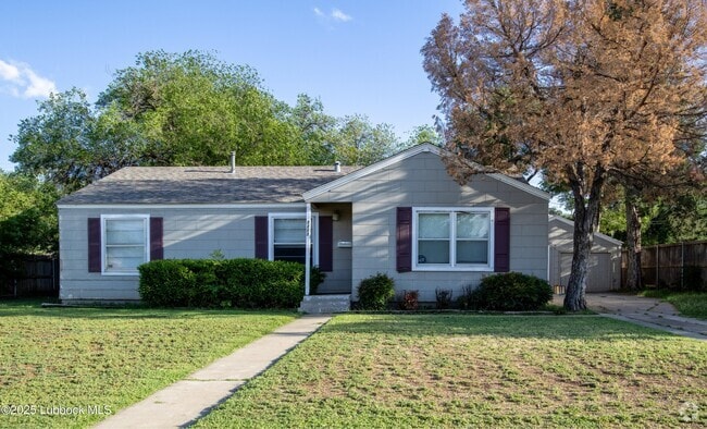 Building Photo - 3213 30th St Rental