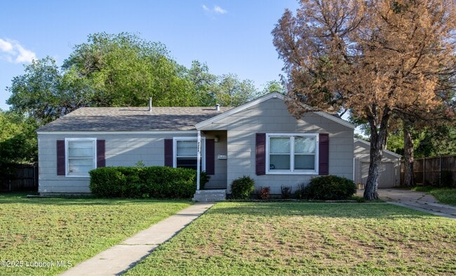 Photo - 3213 30th St House