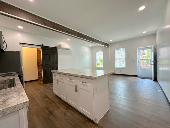 Photo - 403 Liberty St Unidad 403