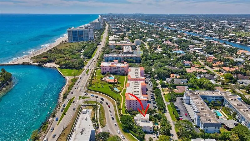 Photo - 1000 E Camino Real (Boca Raton, FL)