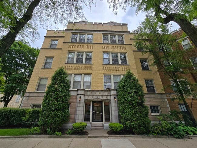 Building Photo - 603 Washington Blvd Unit 3 Rental