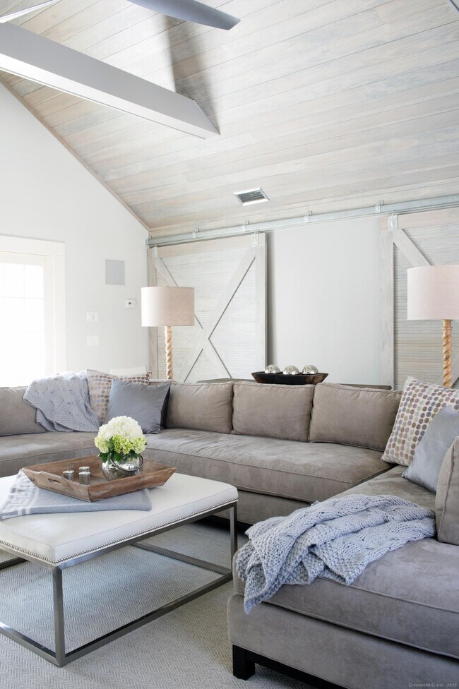 Photo - 6 E Beach Dr