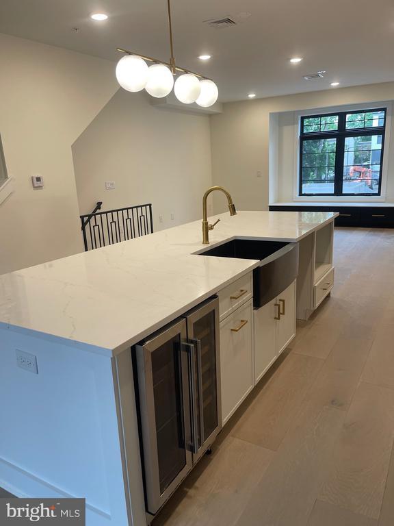 Photo - 7519 Ridge Ave