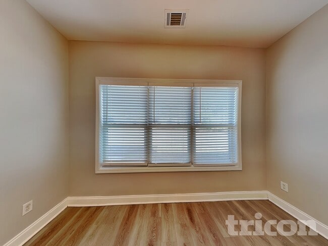 Photo - 2009 Tiffany Ct