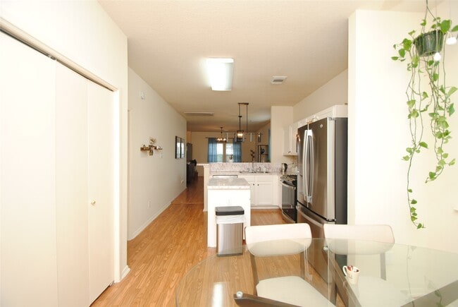 Photo - 6363 Provident Green Dr